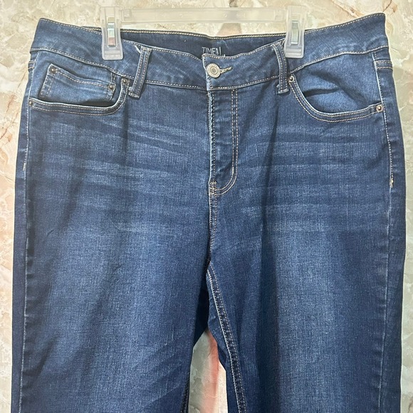 Time and Tru Women's Straight Leg Jeans - Indigo - Picture 1 of 8